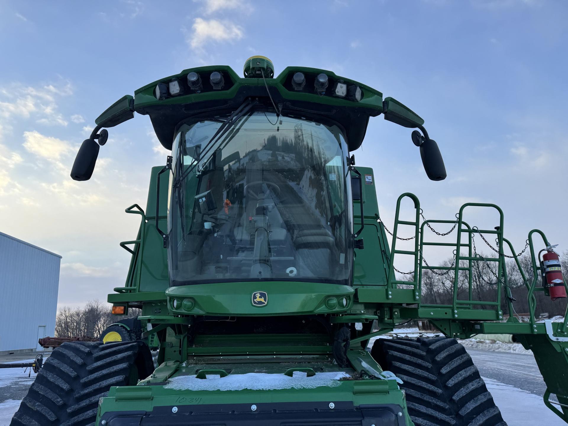 2024 John Deere S790 Image