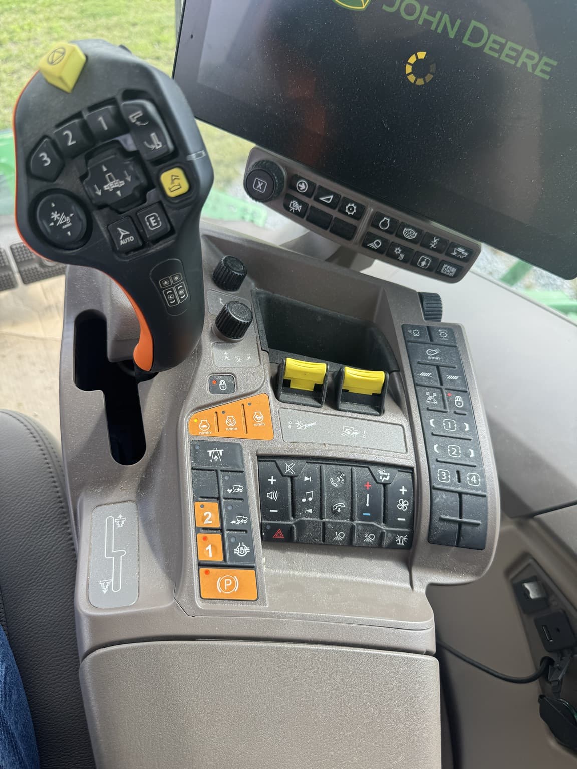 2024 John Deere S790 Image