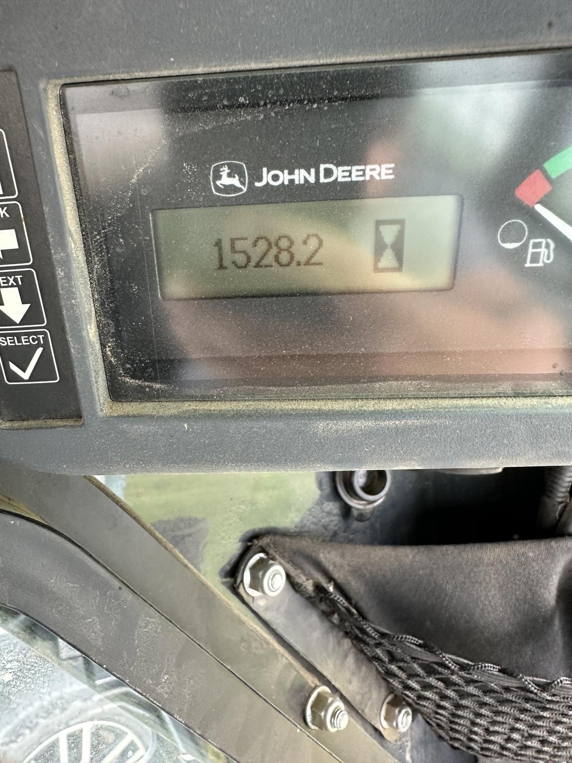 2016 John Deere 323E Image