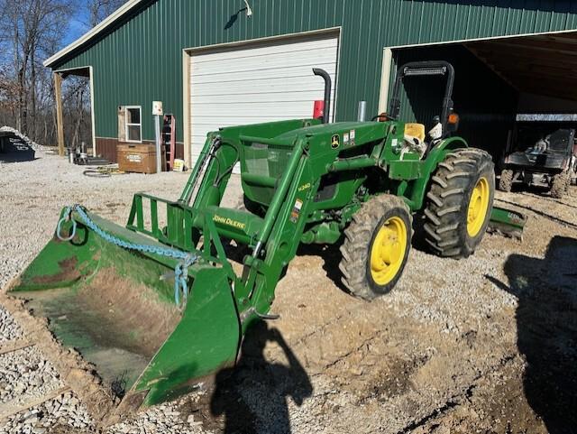 2015 John Deere 5055E Image