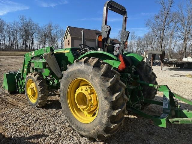 2015 John Deere 5055E Image