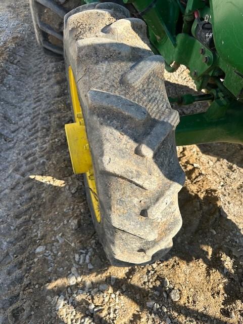 2015 John Deere 5055E Image