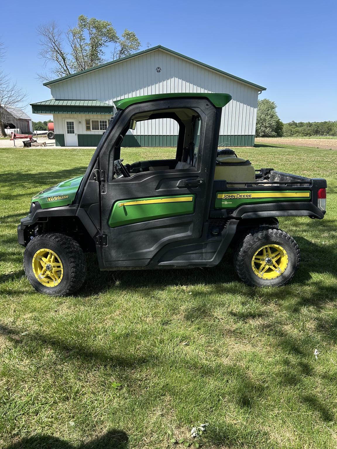 2019 John Deere XUV 835R Image