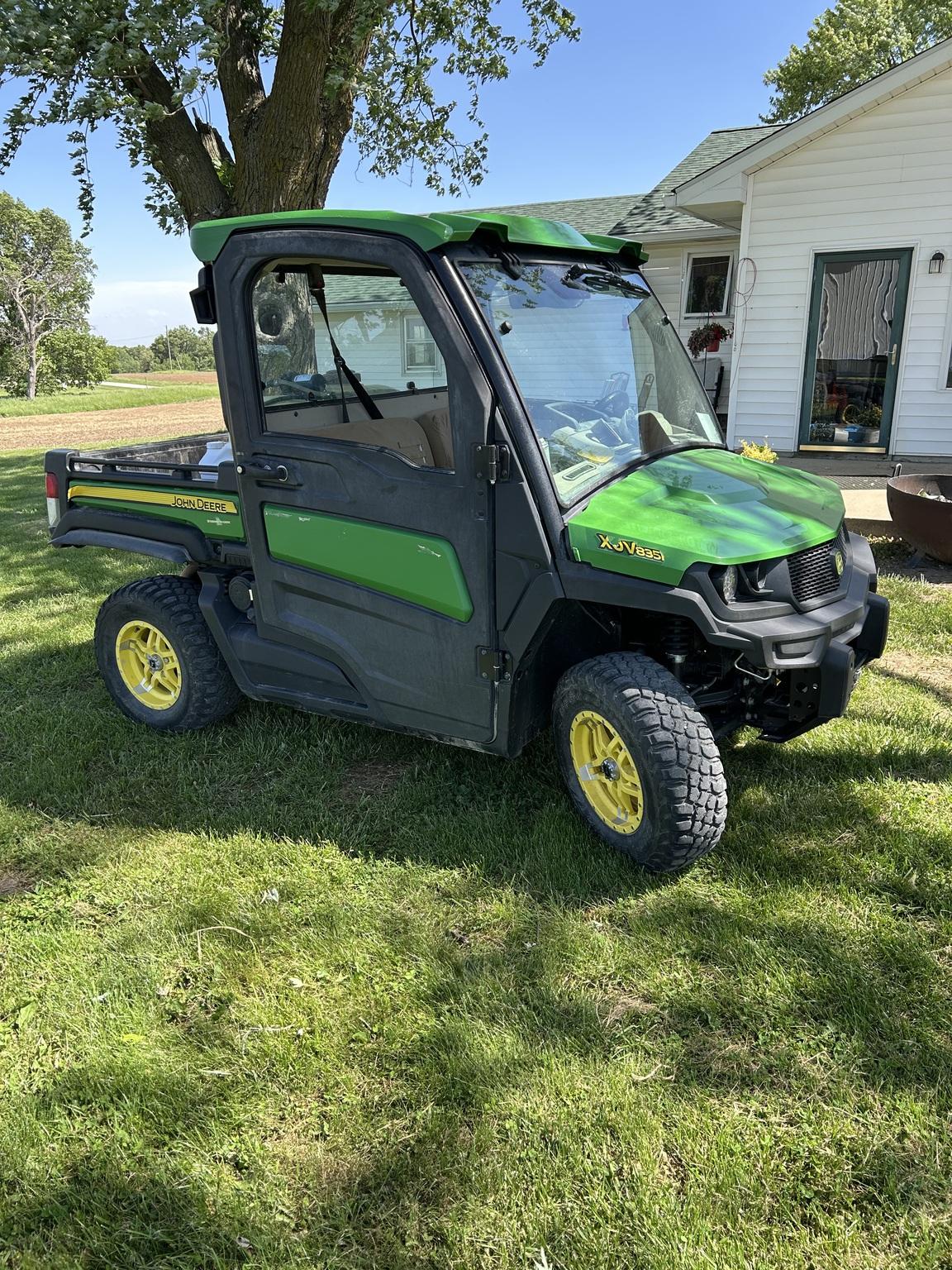 2019 John Deere XUV 835R Image