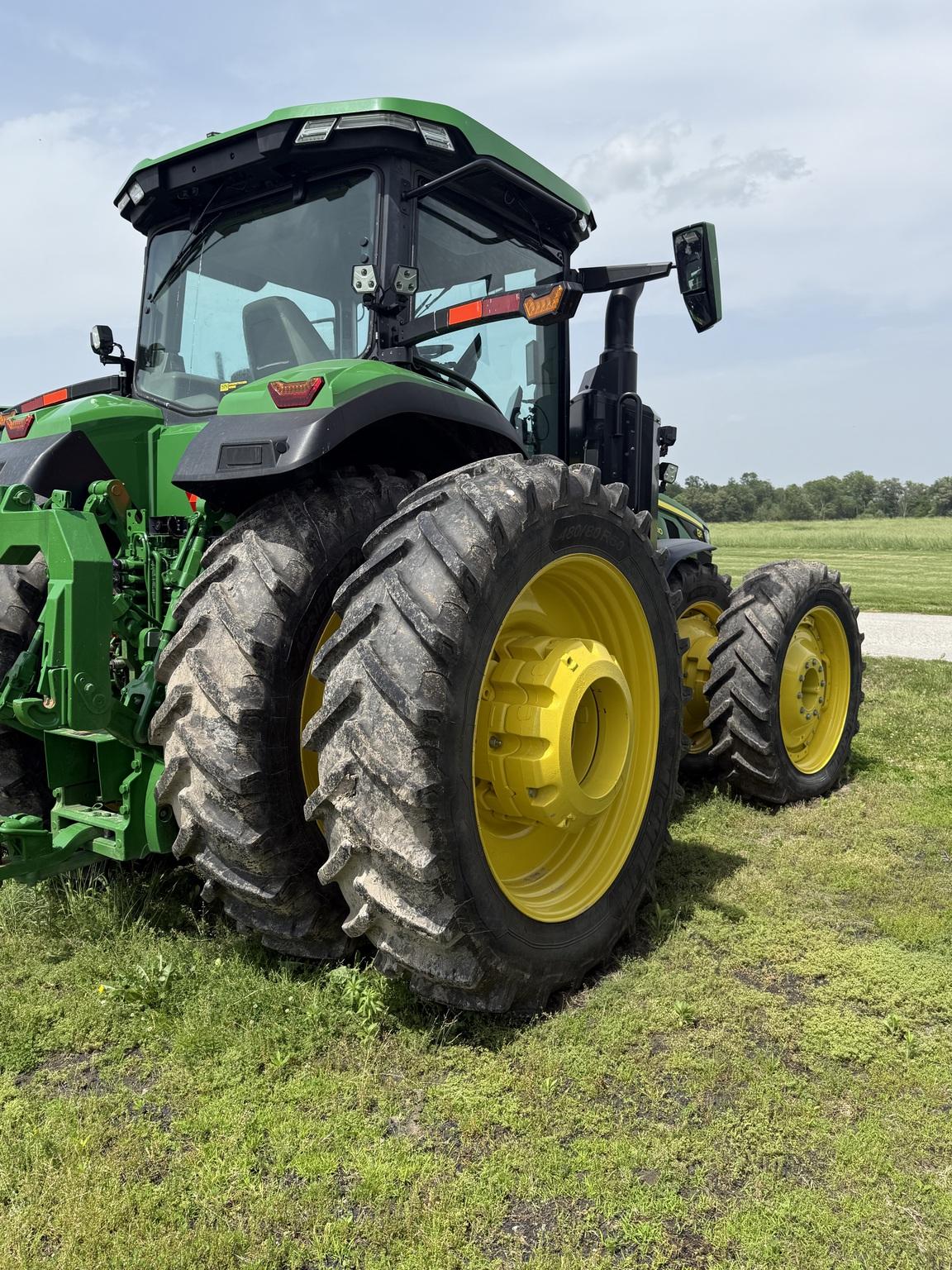 2024 John Deere 8R 410 Image