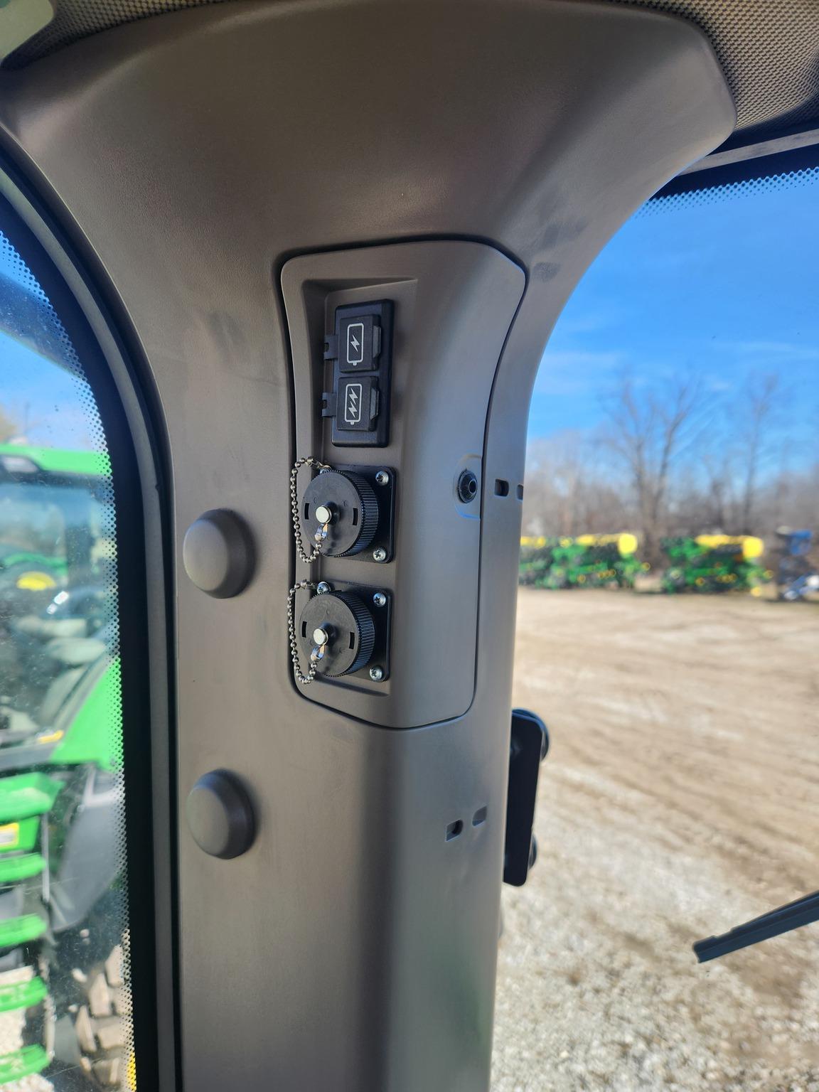 2024 John Deere 8RX 410 Image