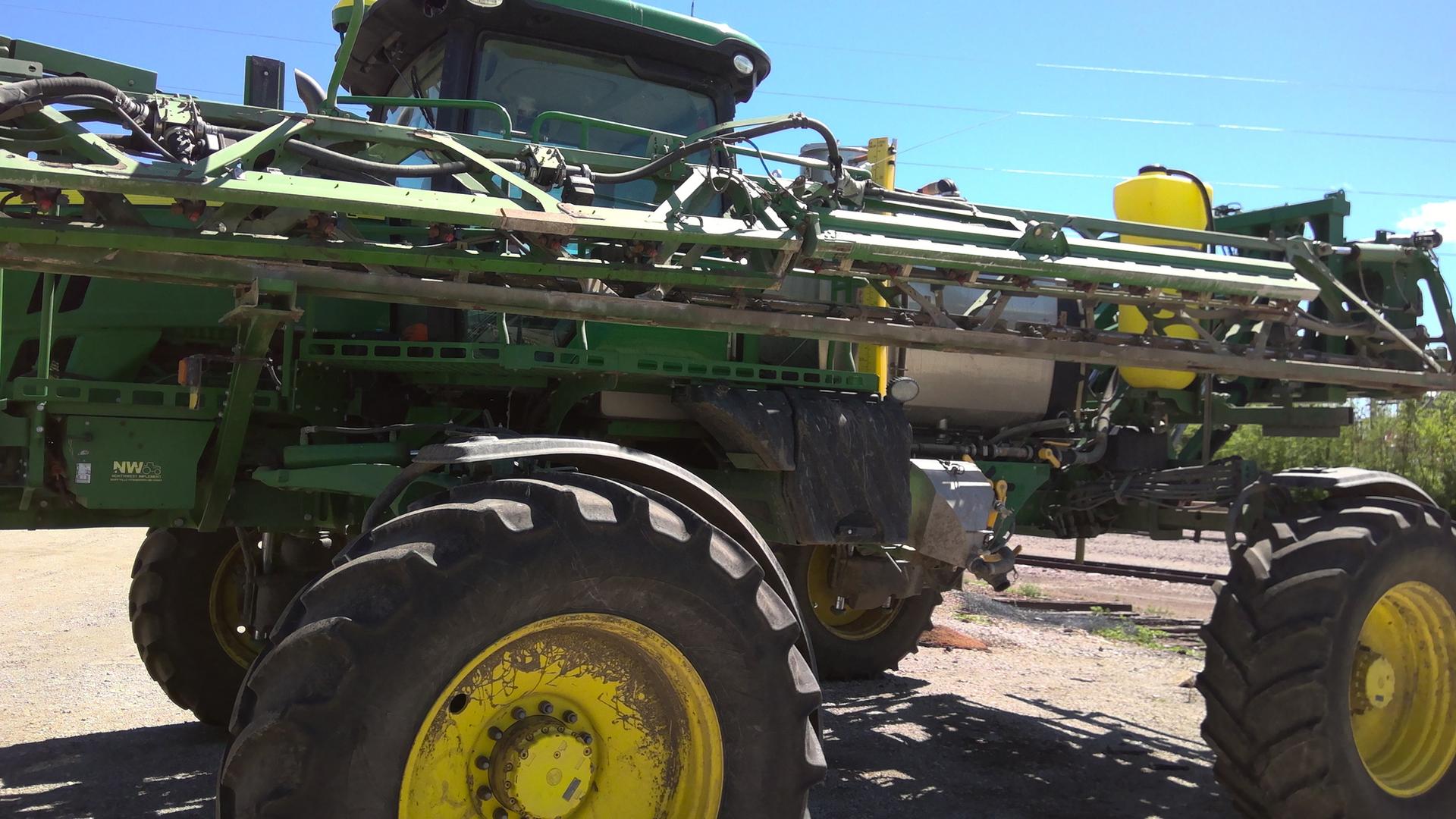 2018 John Deere R4038 Image