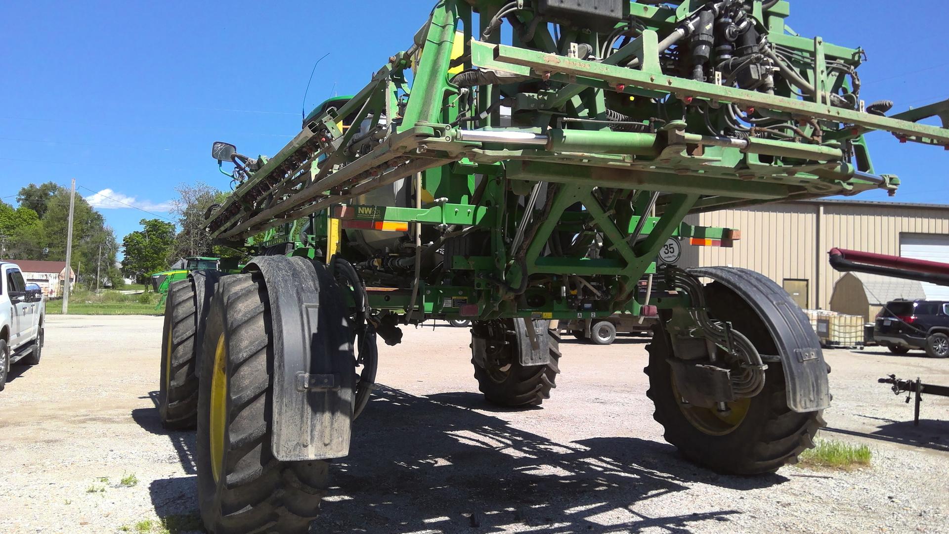 2018 John Deere R4038 Image