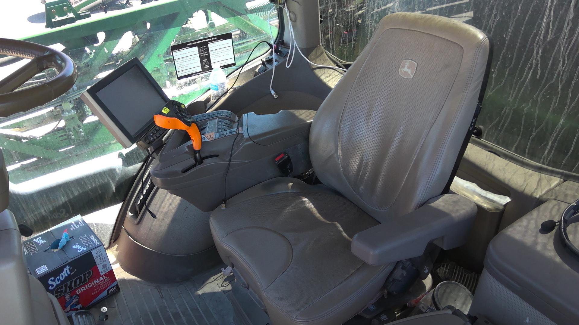 2018 John Deere R4038 Image