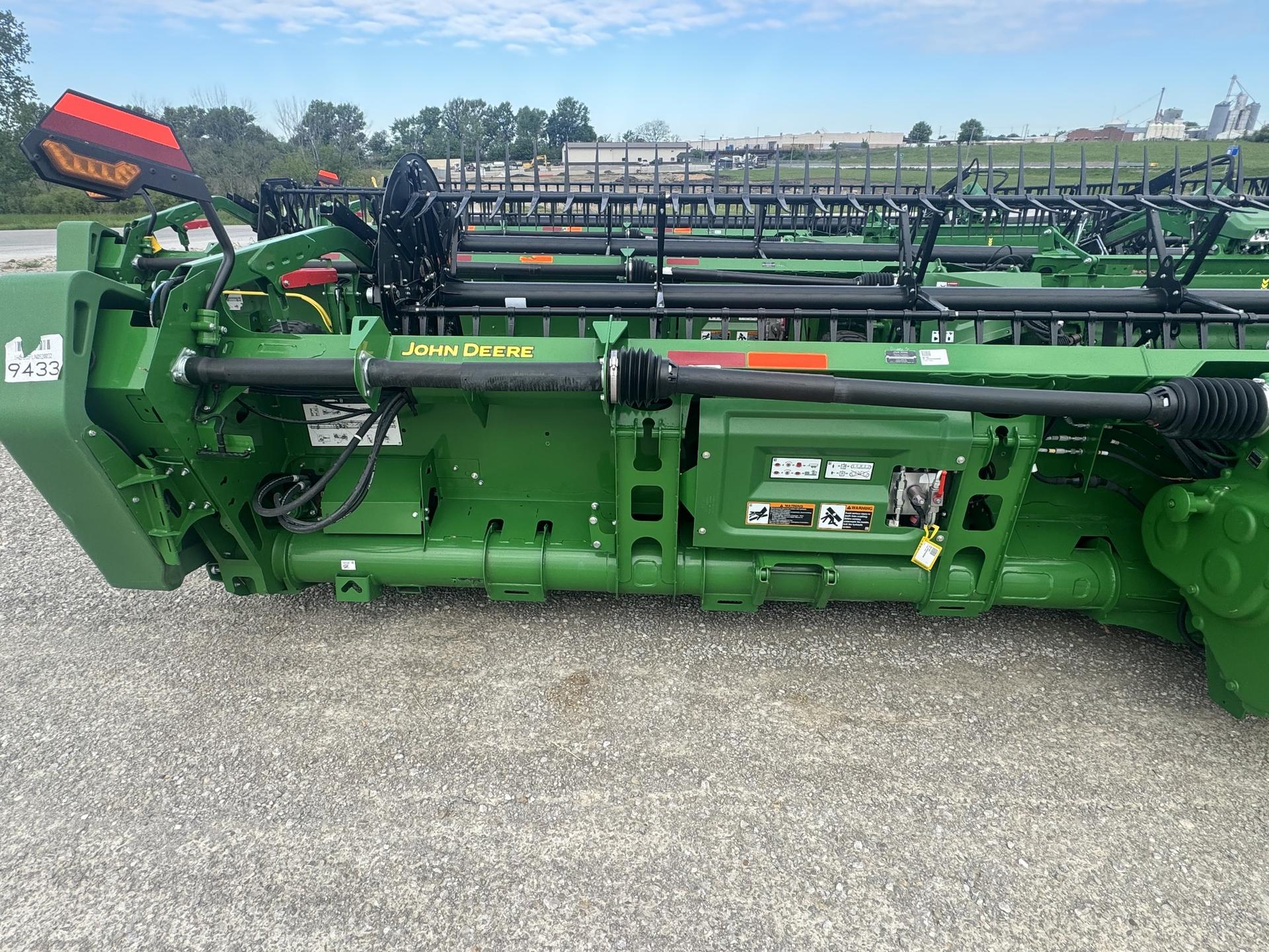 2022 John Deere HD35F Image