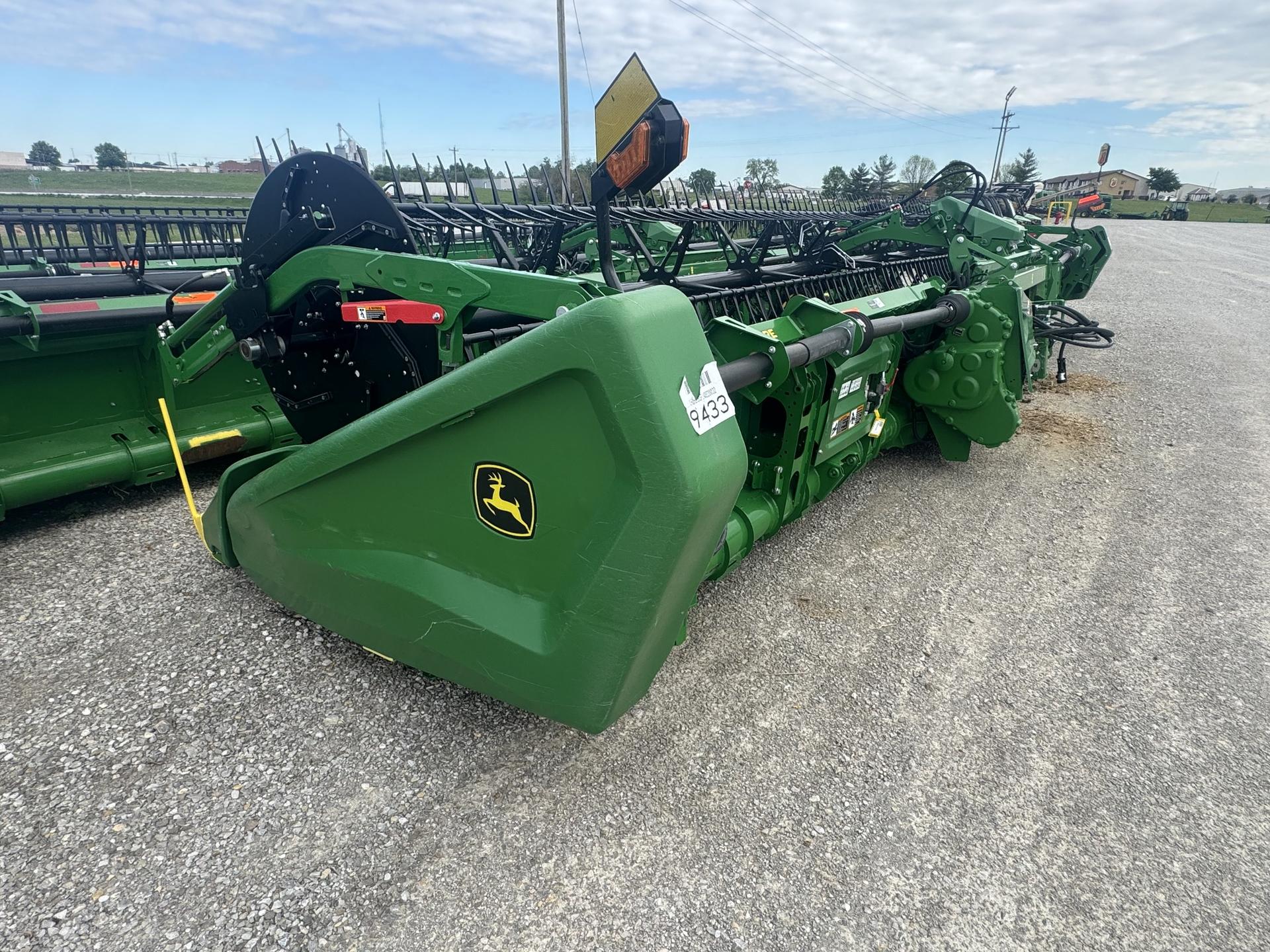 2022 John Deere HD35F Image