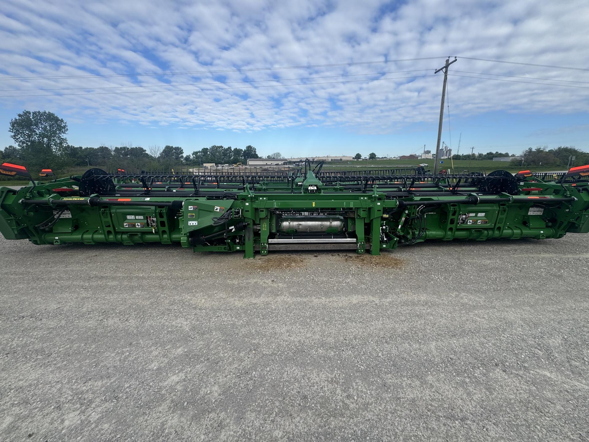 2022 John Deere HD35F Image
