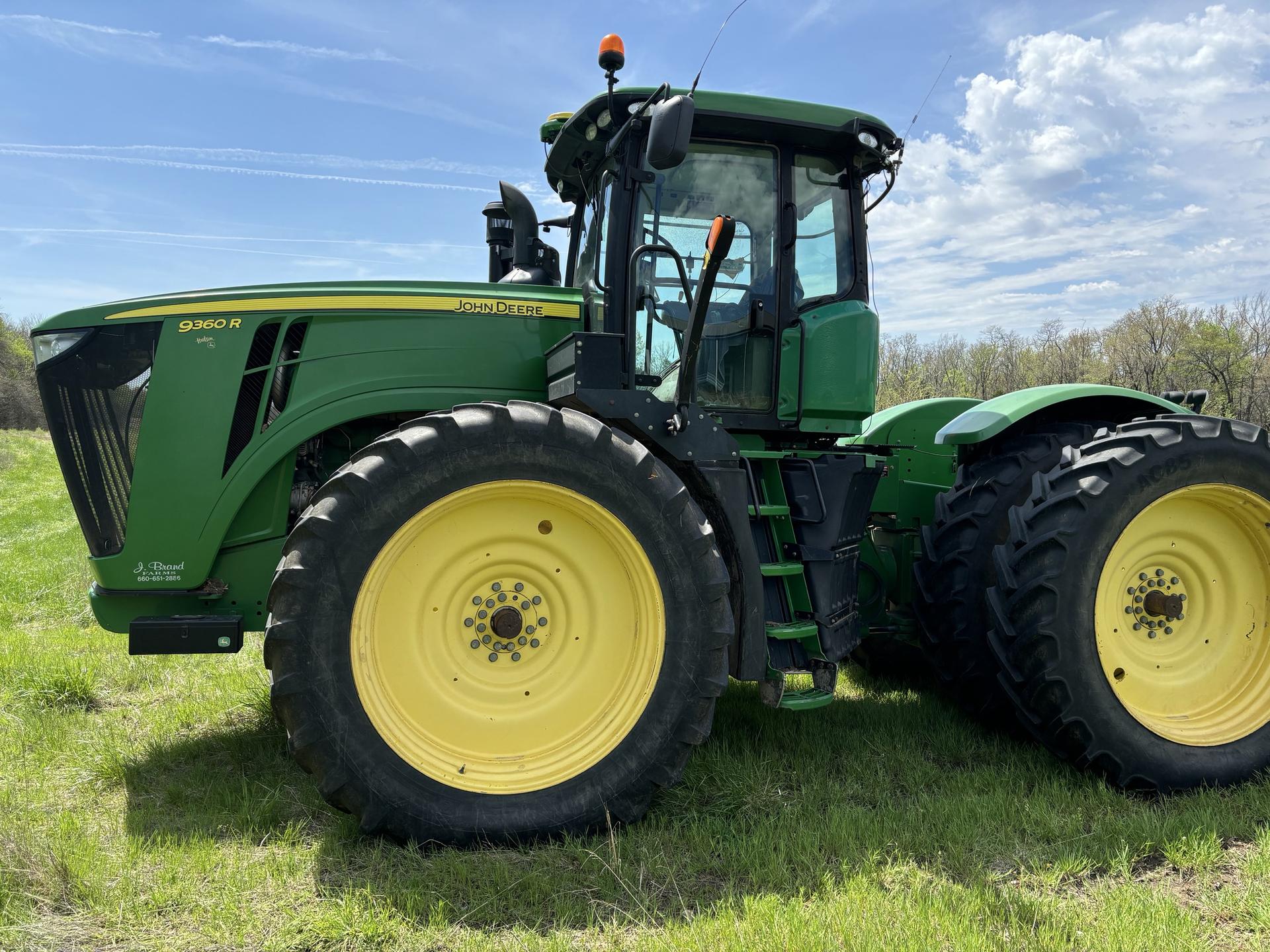 2013 John Deere 9360R Image