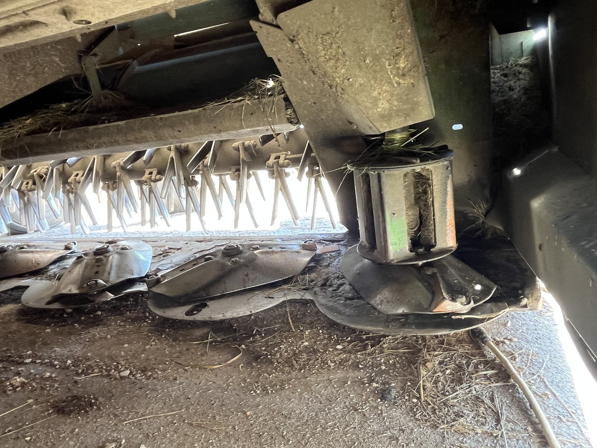 2006 John Deere 735 Image