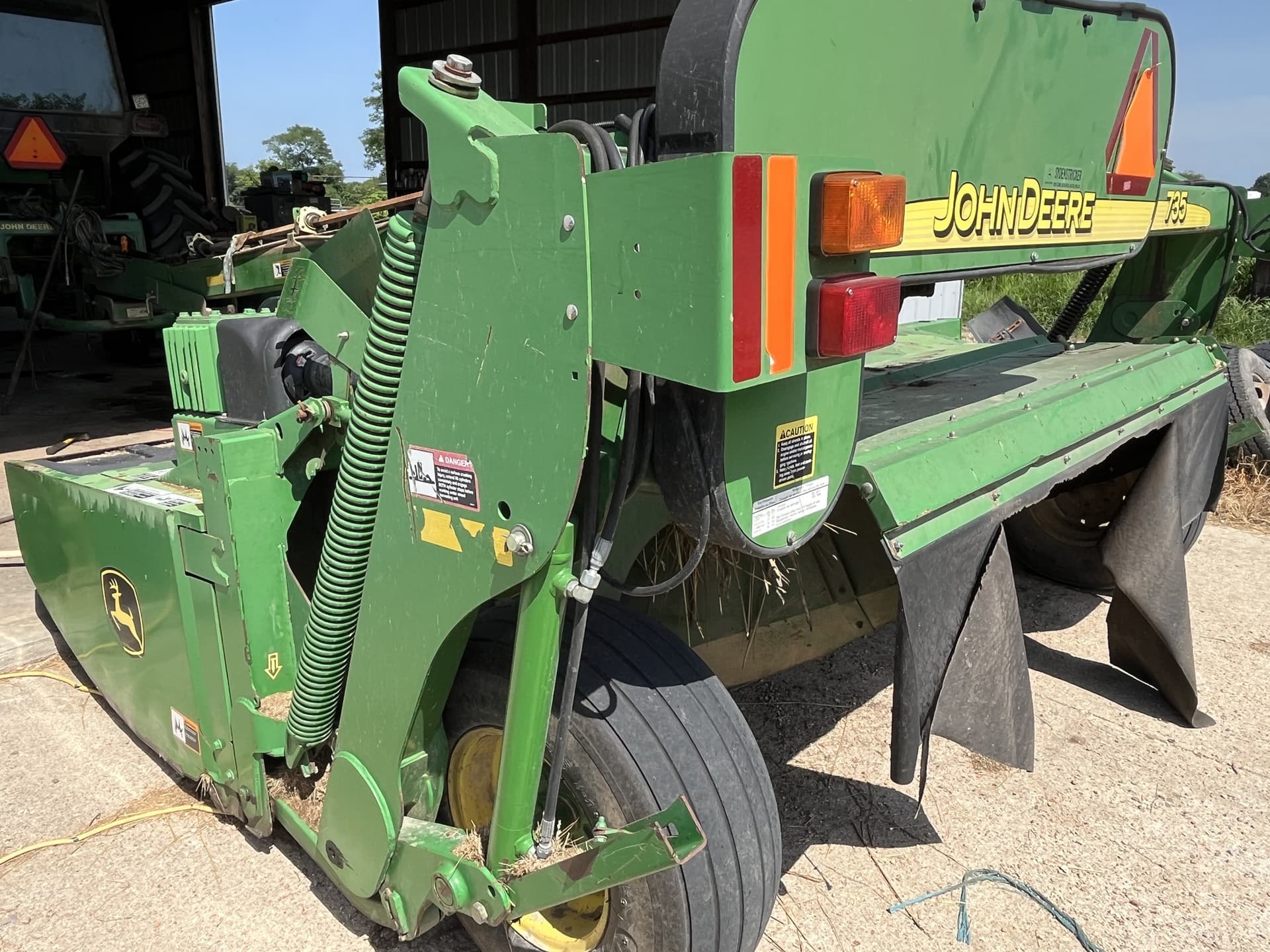2006 John Deere 735 Image
