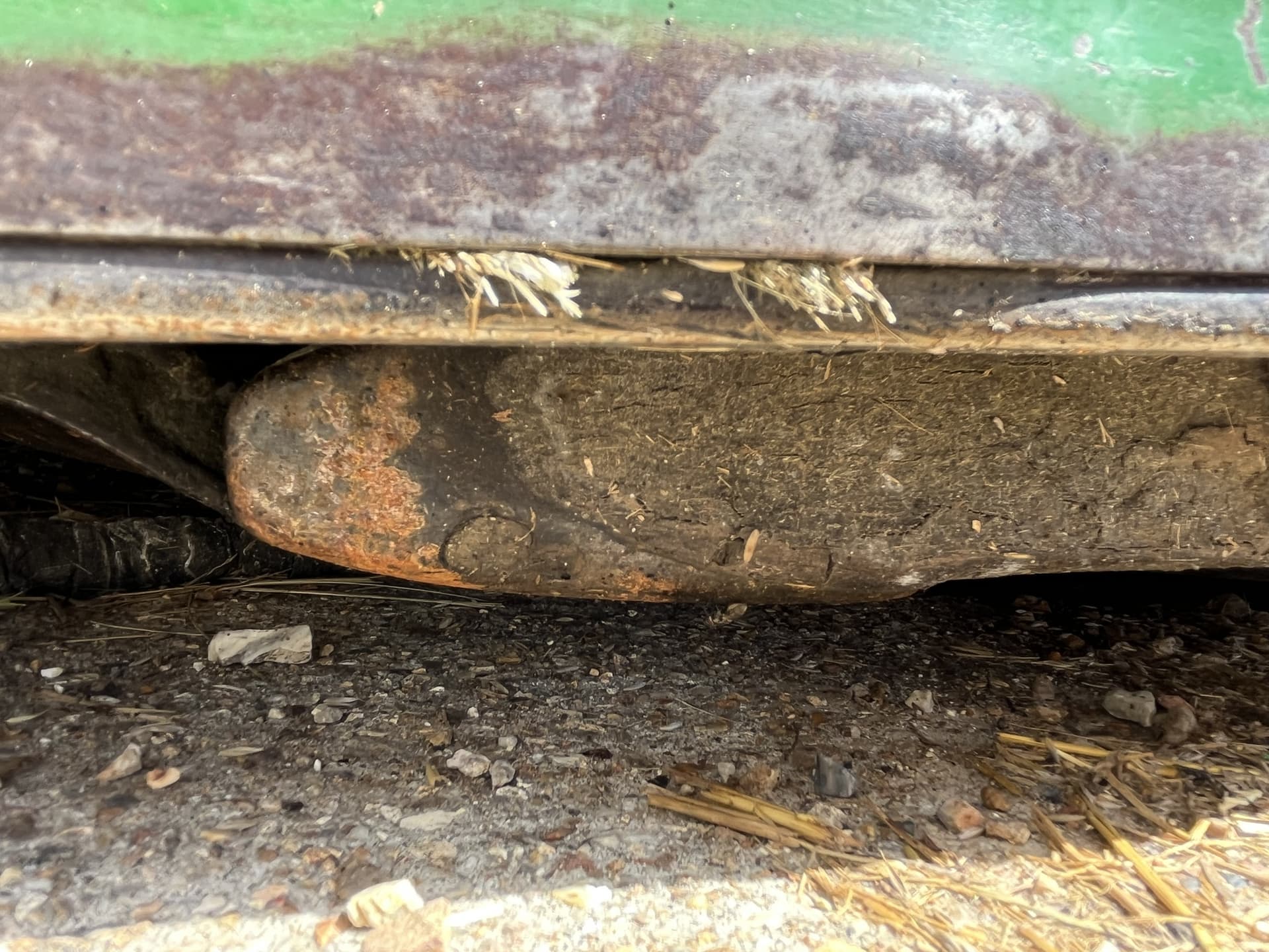 2006 John Deere 735 Image