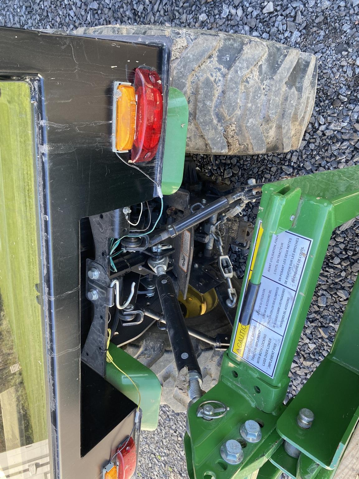 2014 John Deere 2025R Image
