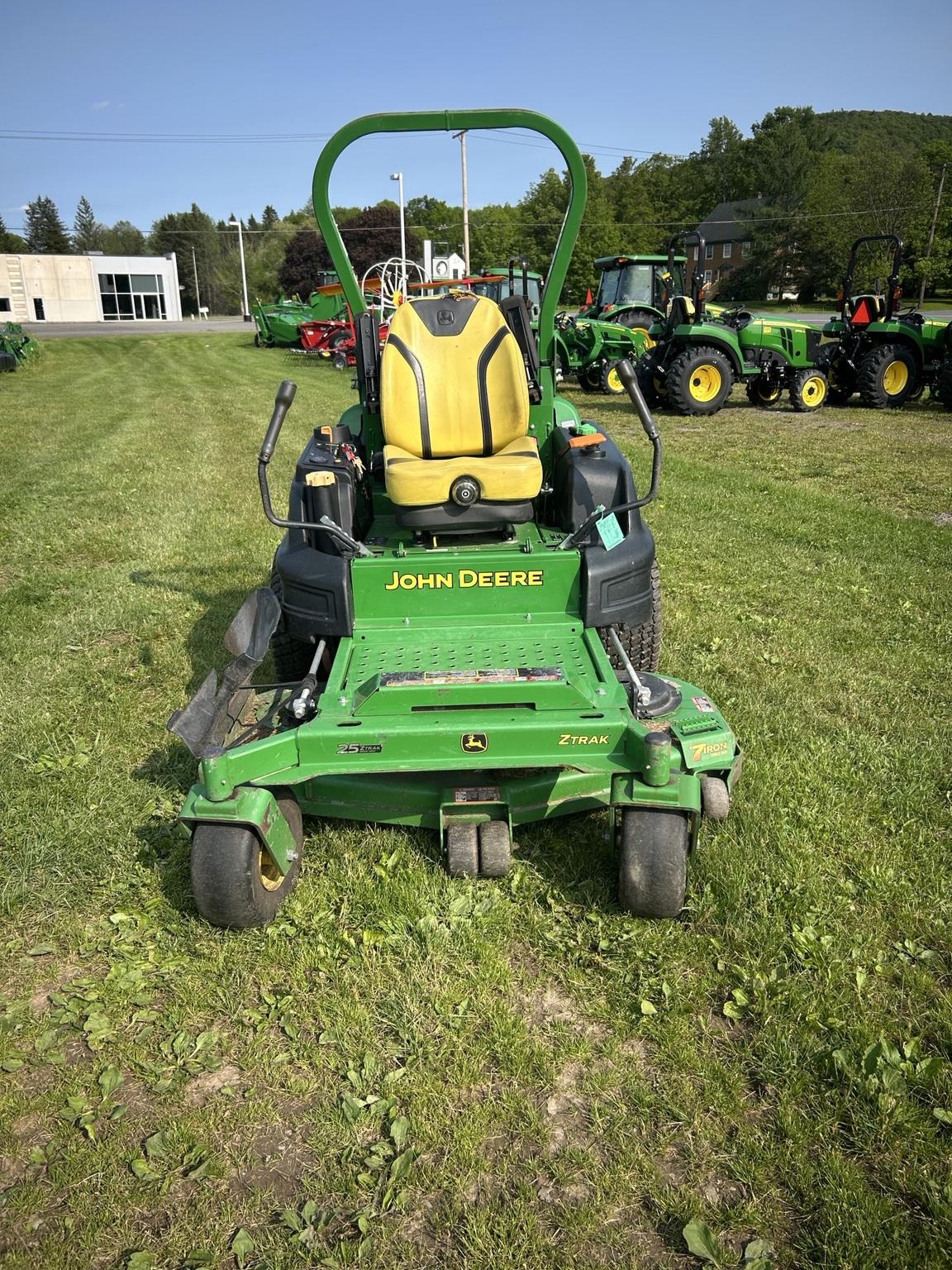 2022 John Deere Z997R Image