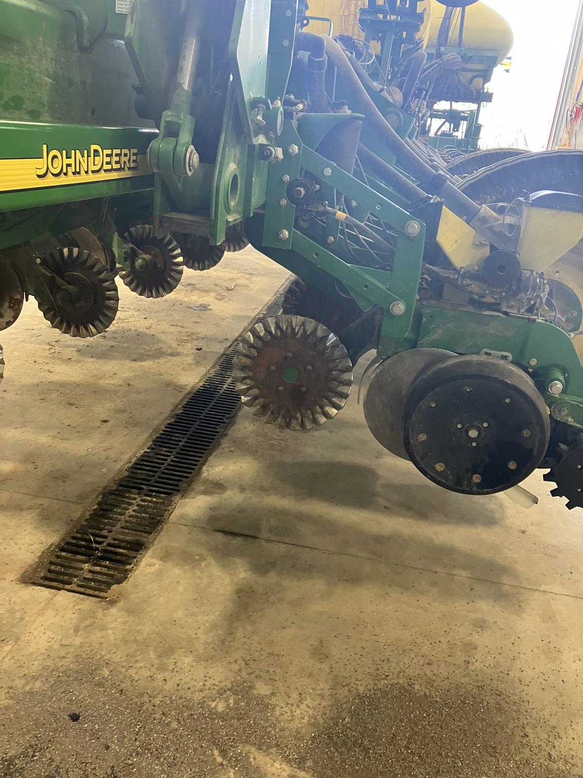 2014 John Deere 1770NT Image