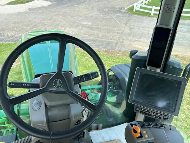 2023 John Deere 8RX 410 Image