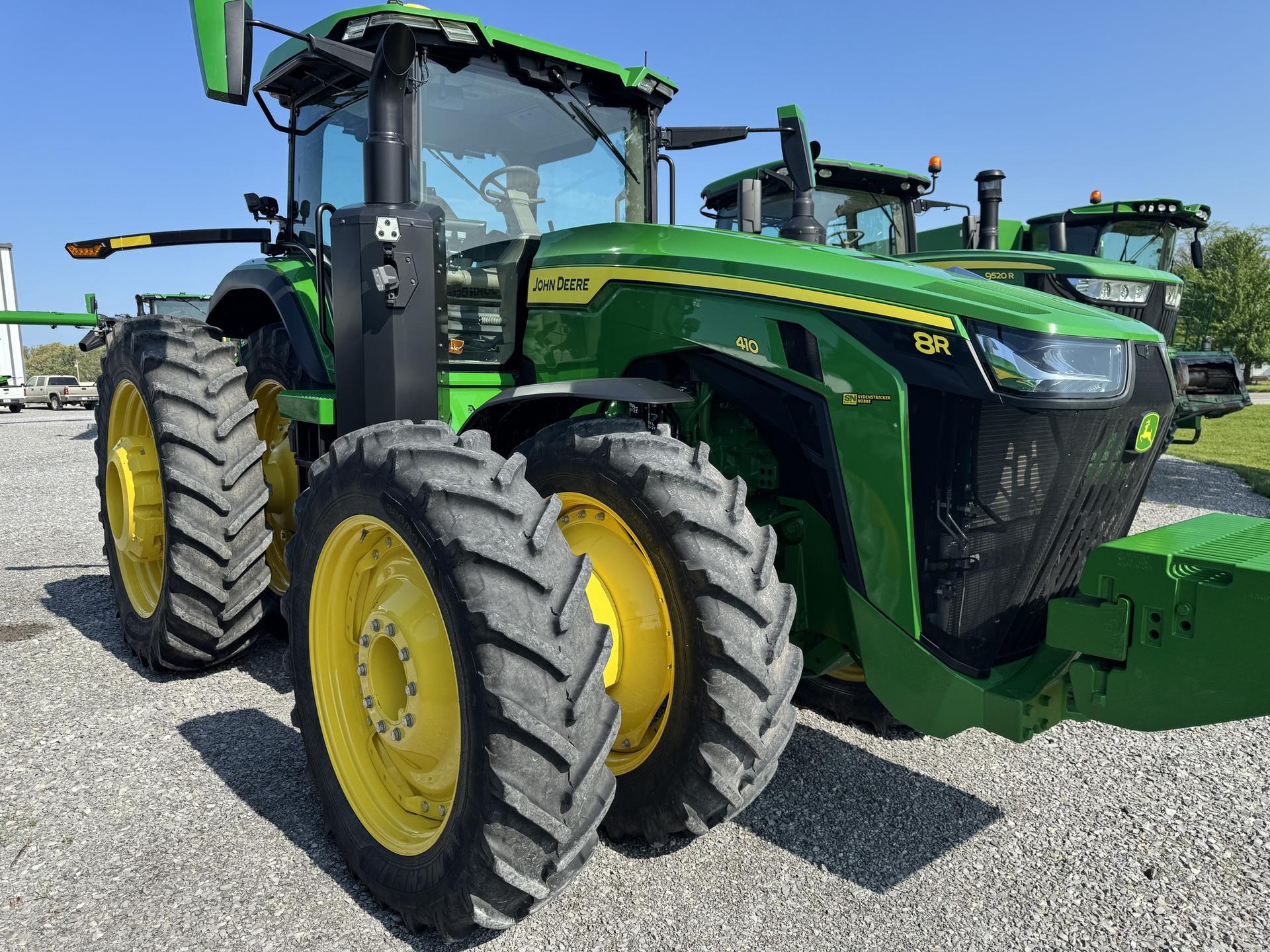2024 John Deere 8R 410 Image