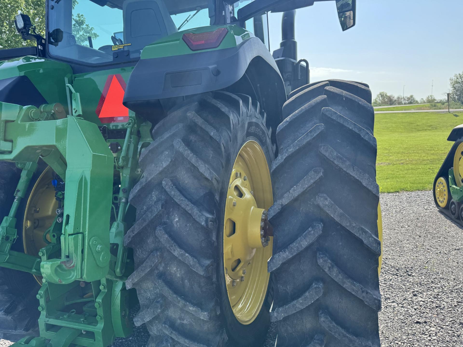 2024 John Deere 8R 410 Image