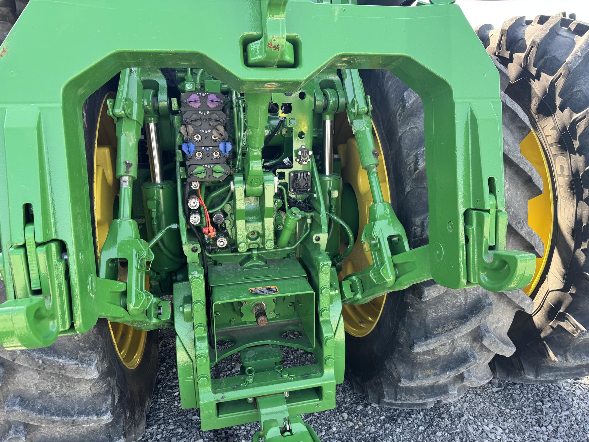2024 John Deere 8R 410 Image