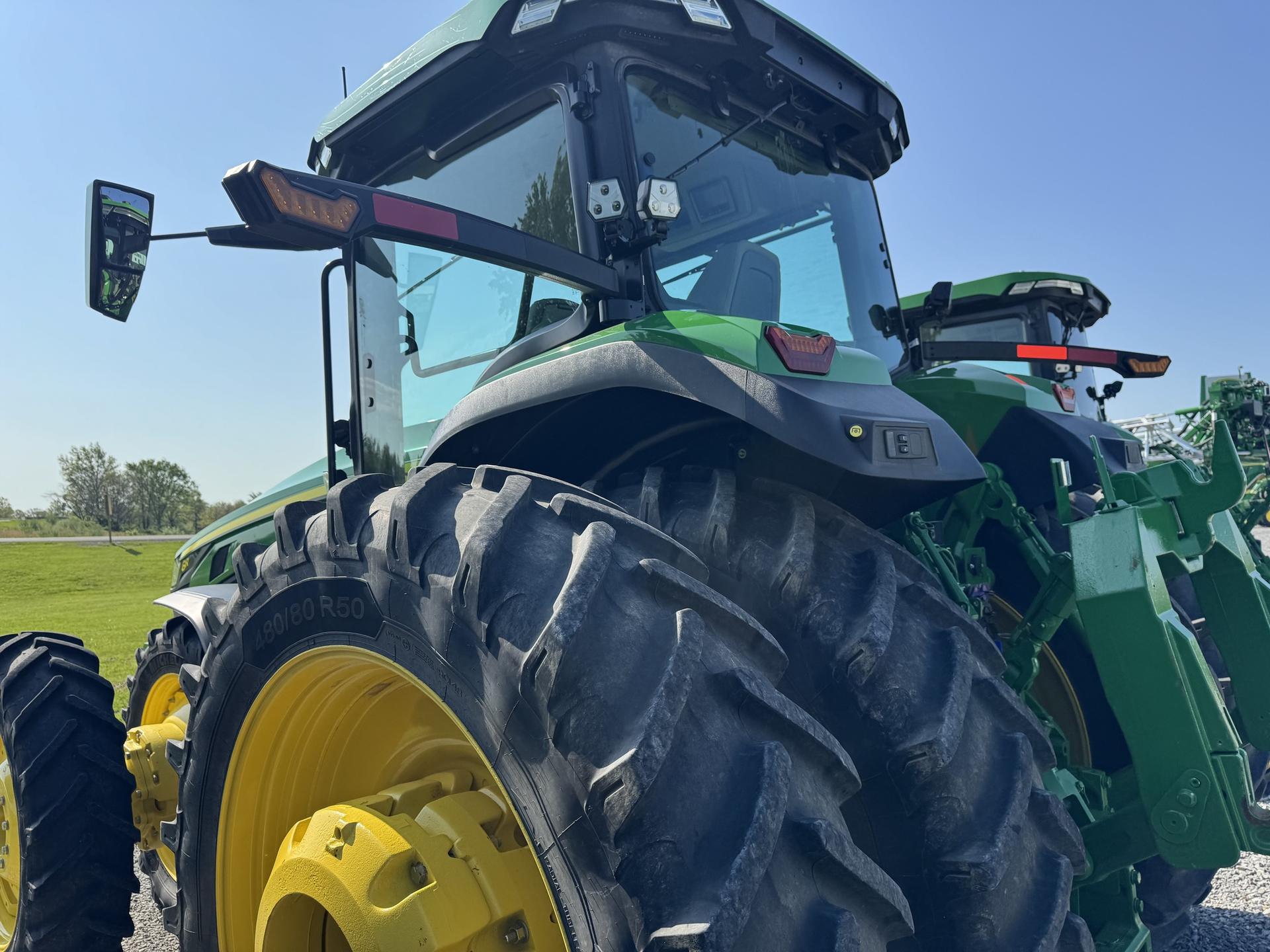 2024 John Deere 8R 410 Image