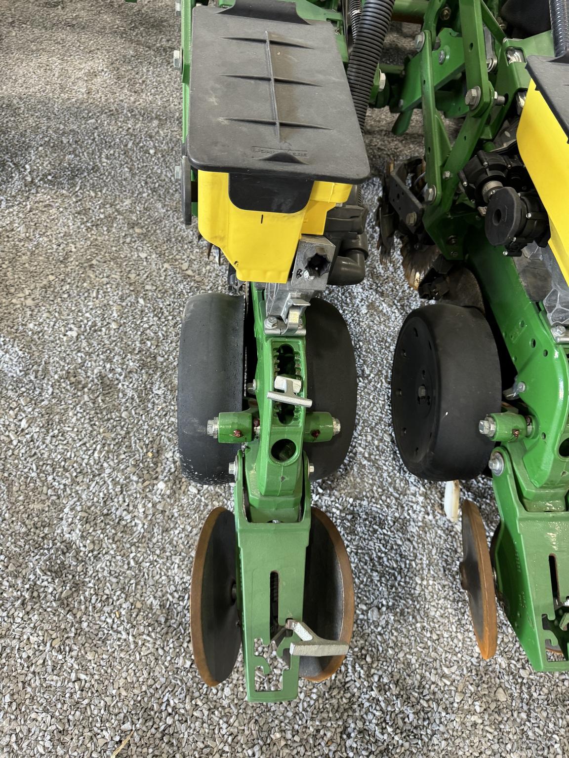 2020 John Deere DB60 Image