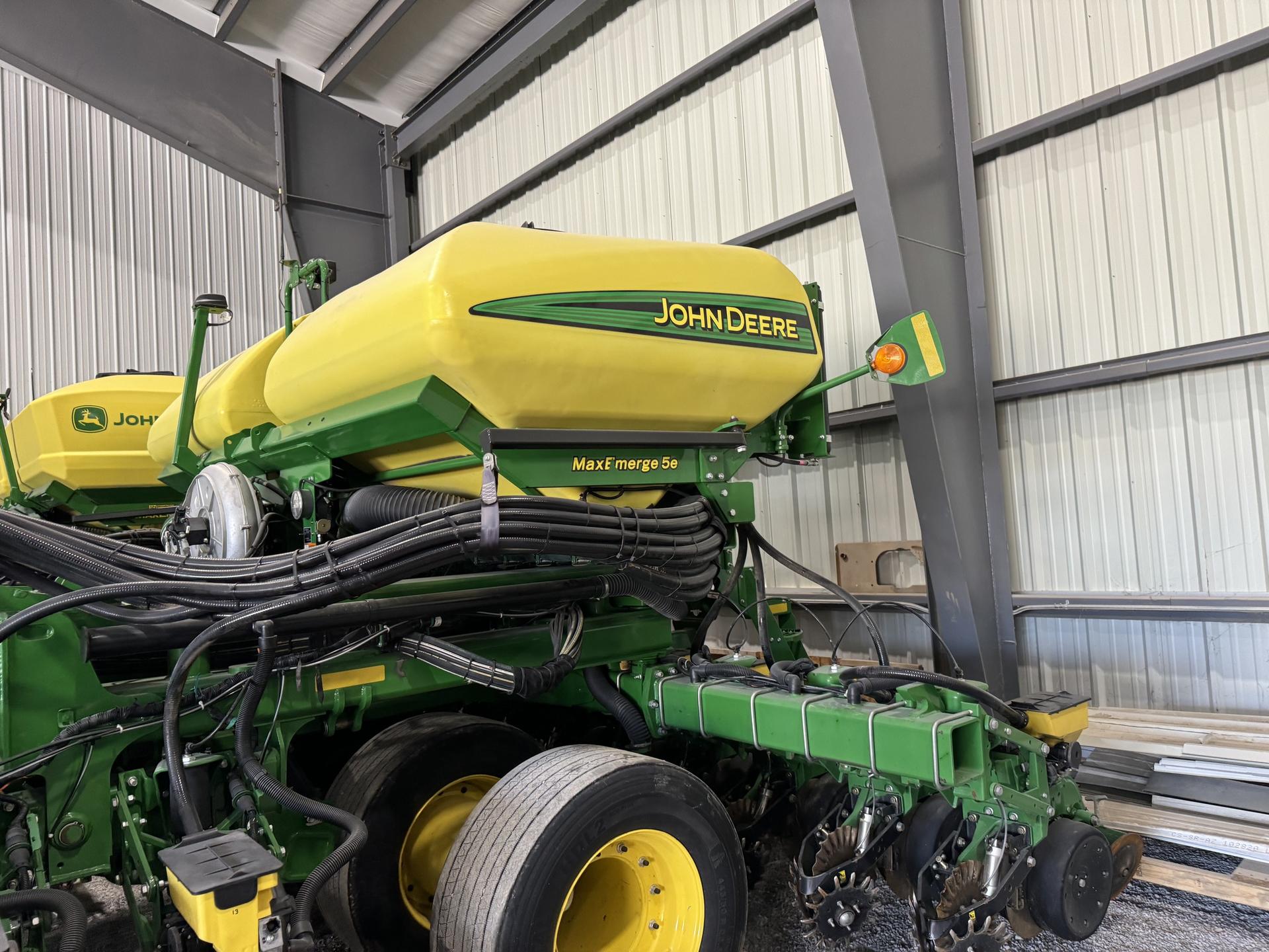 2020 John Deere DB60 Image