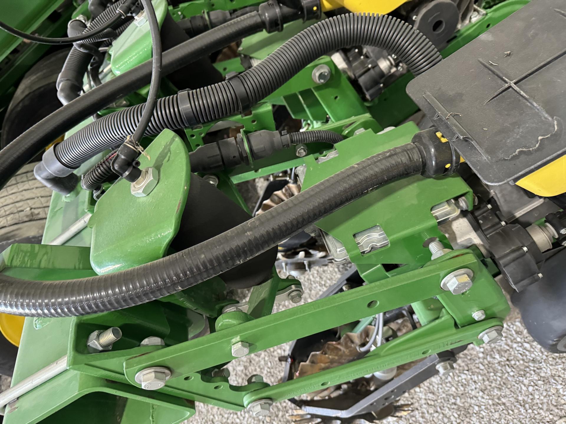 2020 John Deere DB60 Image