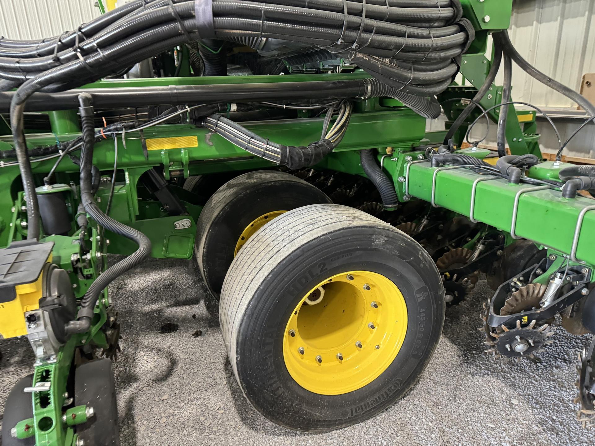 2020 John Deere DB60 Image
