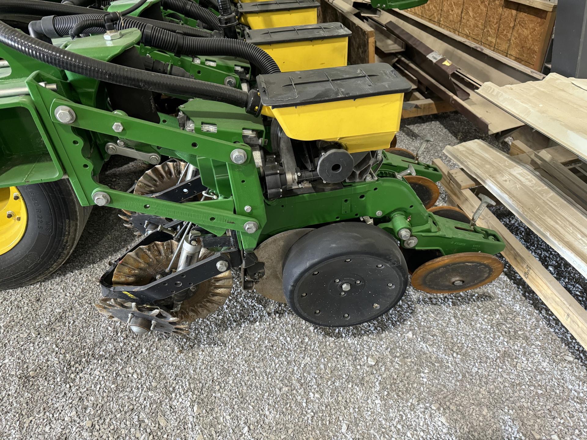 2020 John Deere DB60 Image