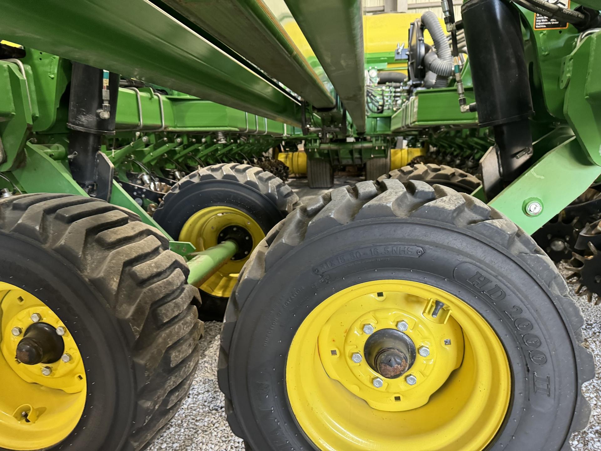 2020 John Deere DB60 Image