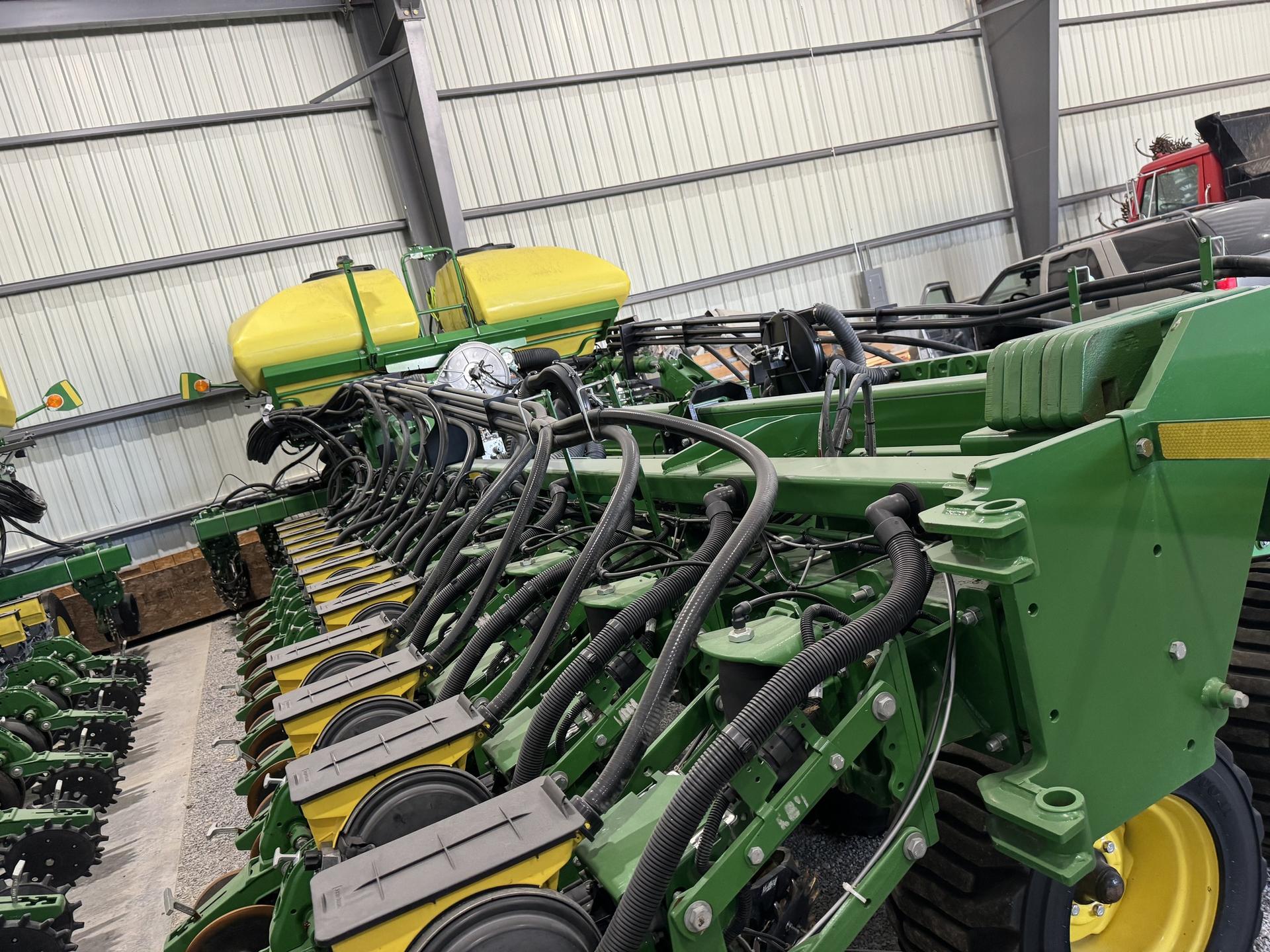 2020 John Deere DB60 Image