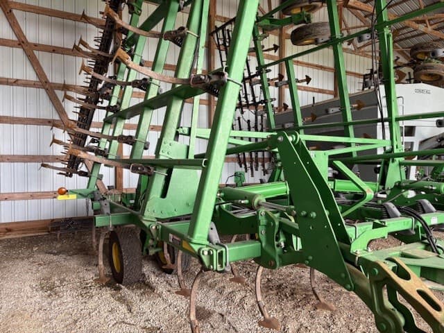 2007 John Deere 2210 Image