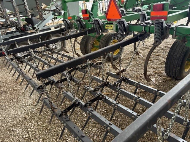 2007 John Deere 2210 Image