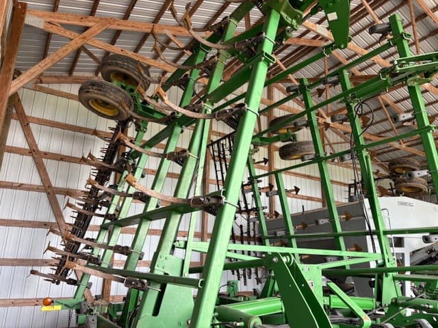 2007 John Deere 2210 Image