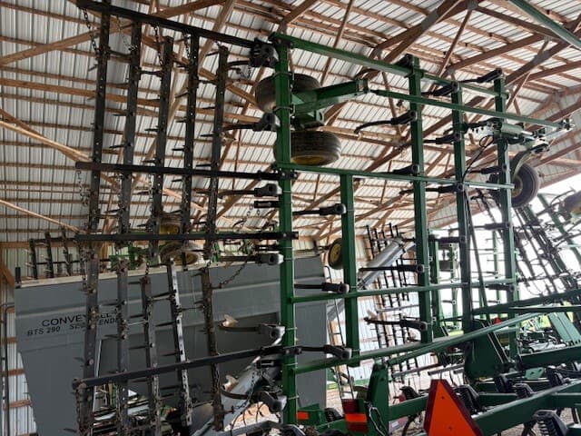 2007 John Deere 2210 Image