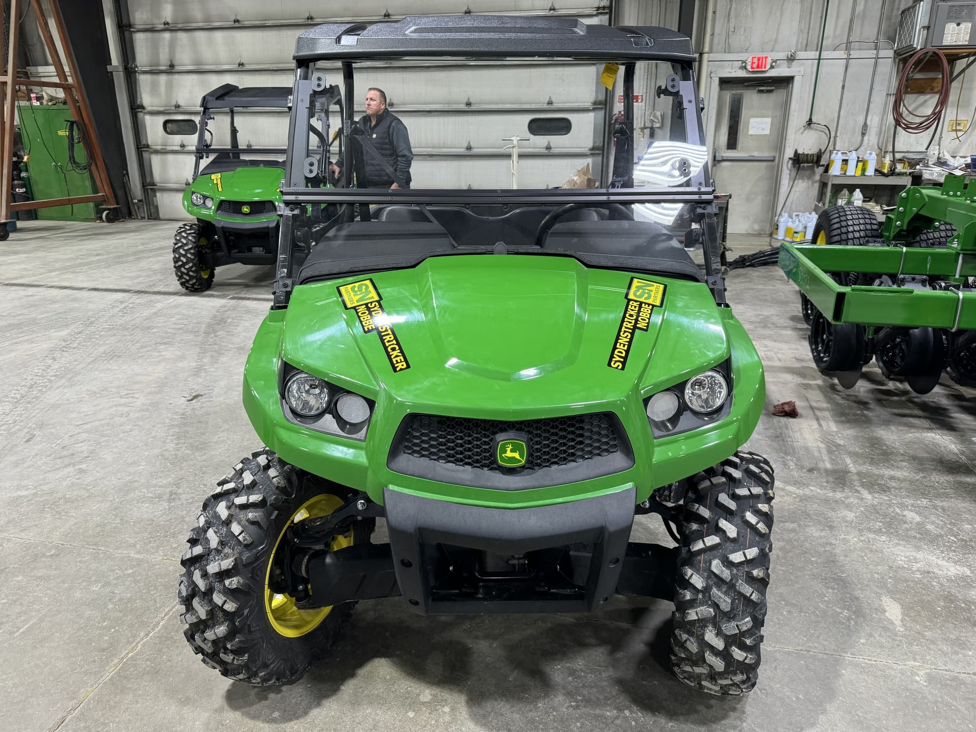 2023 John Deere XUV 590M Image