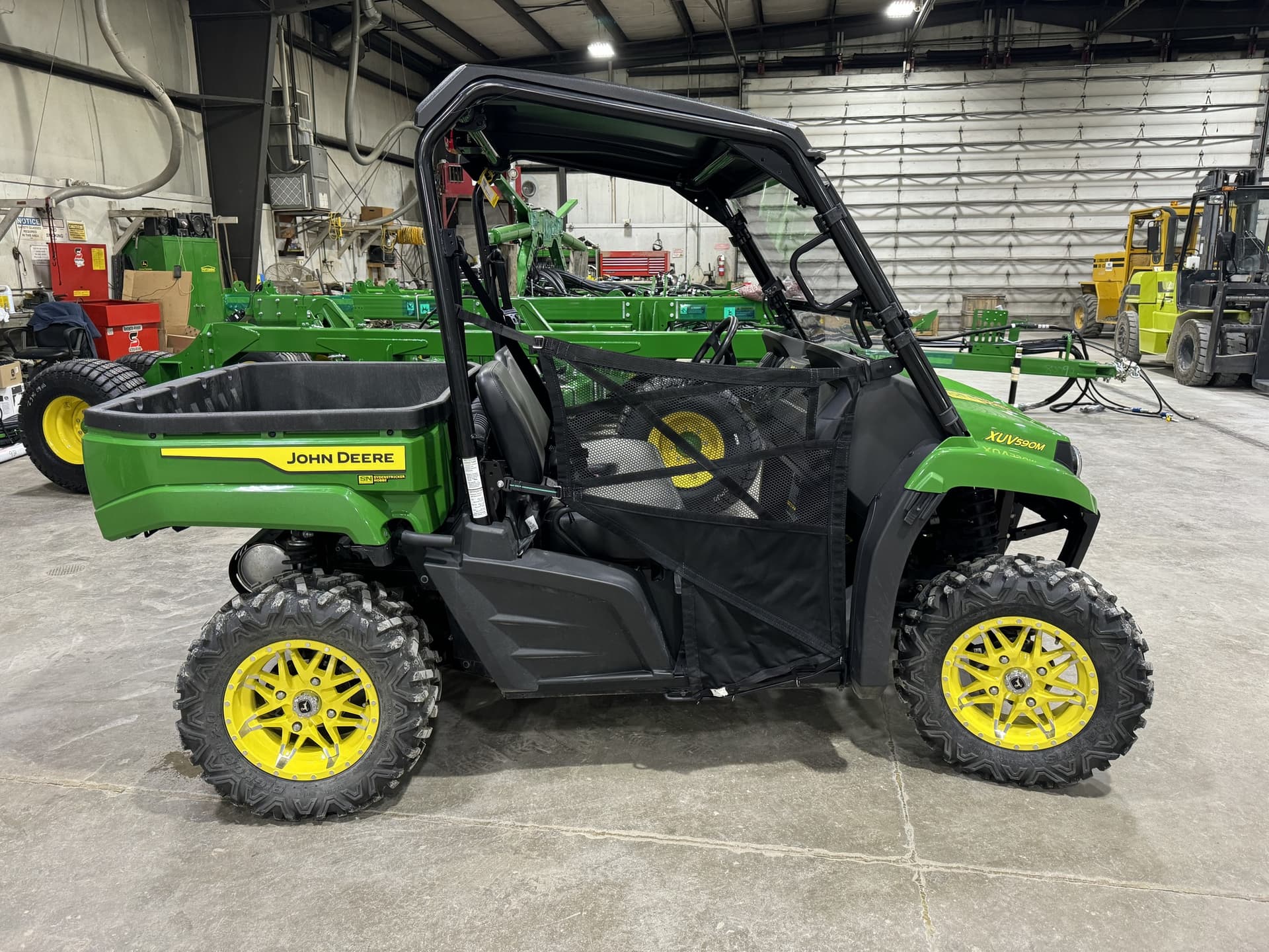 2023 John Deere XUV 590M Image