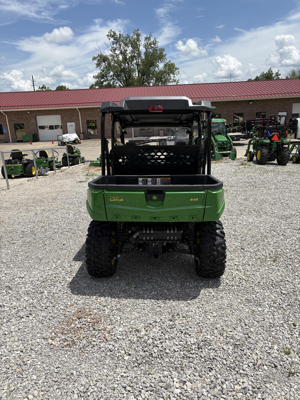 2024 John Deere XUV 590M S4 Image
