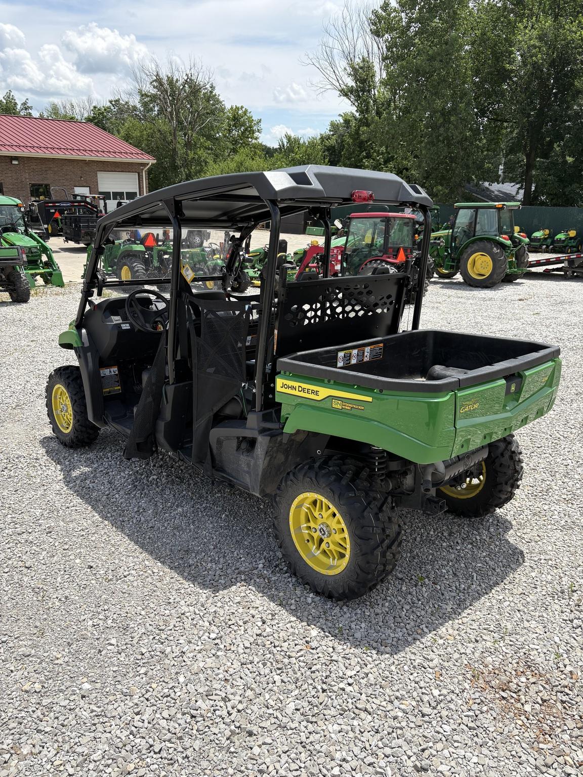 2024 John Deere XUV 590M S4 Image
