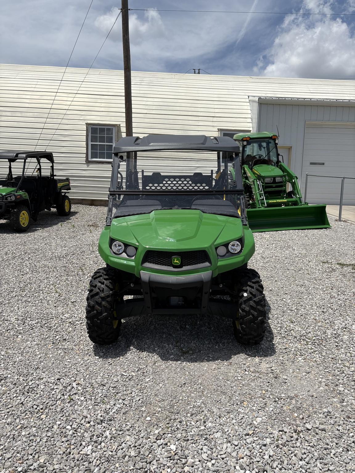 2024 John Deere XUV 590M S4 Image