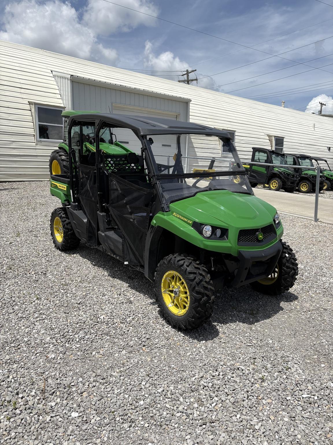 2024 John Deere XUV 590M S4 Image