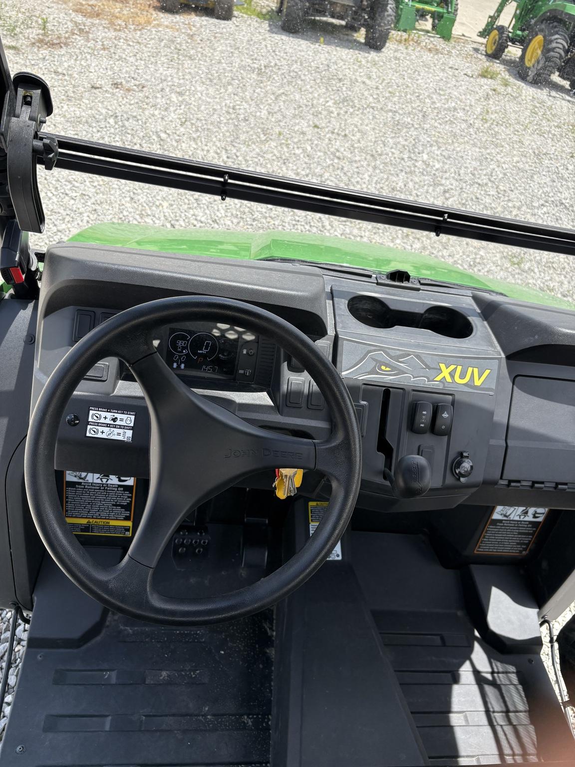 2024 John Deere XUV 590M S4 Image