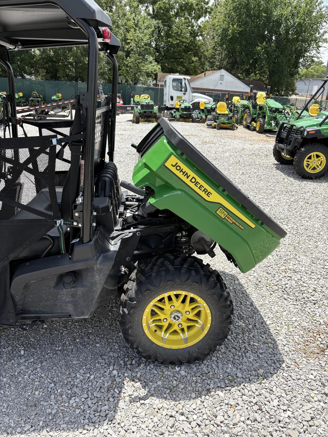 2024 John Deere XUV 590M S4 Image