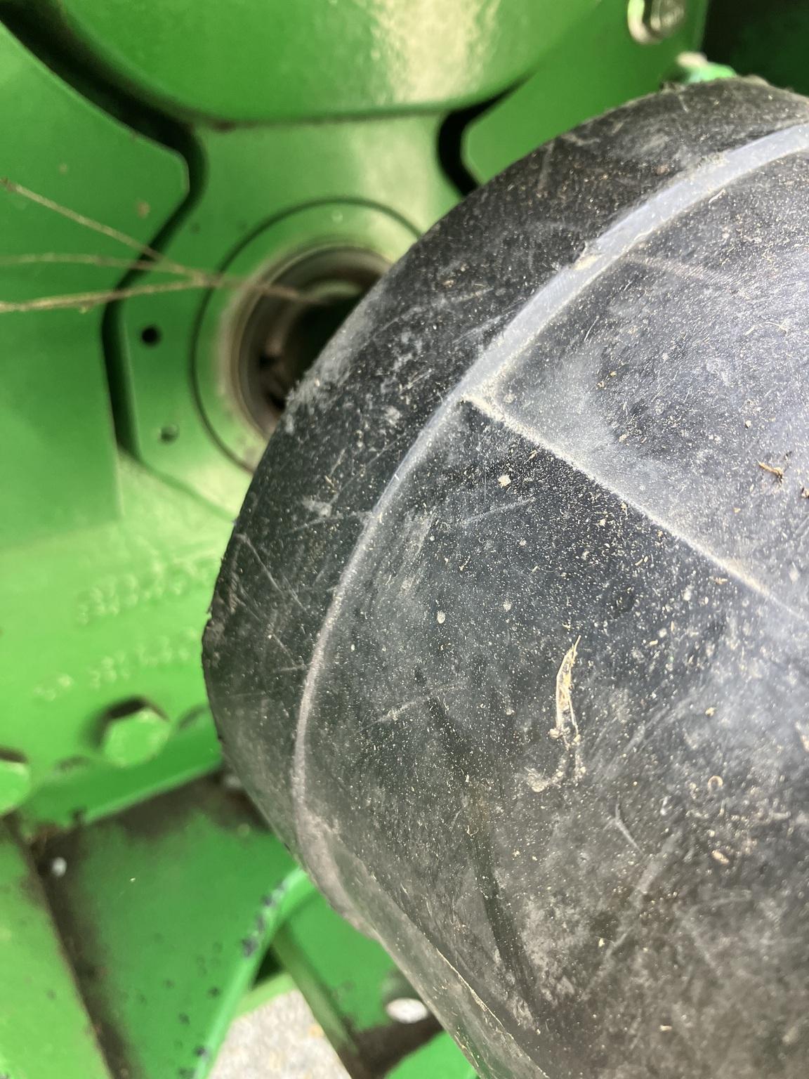 1997 John Deere 566 Image