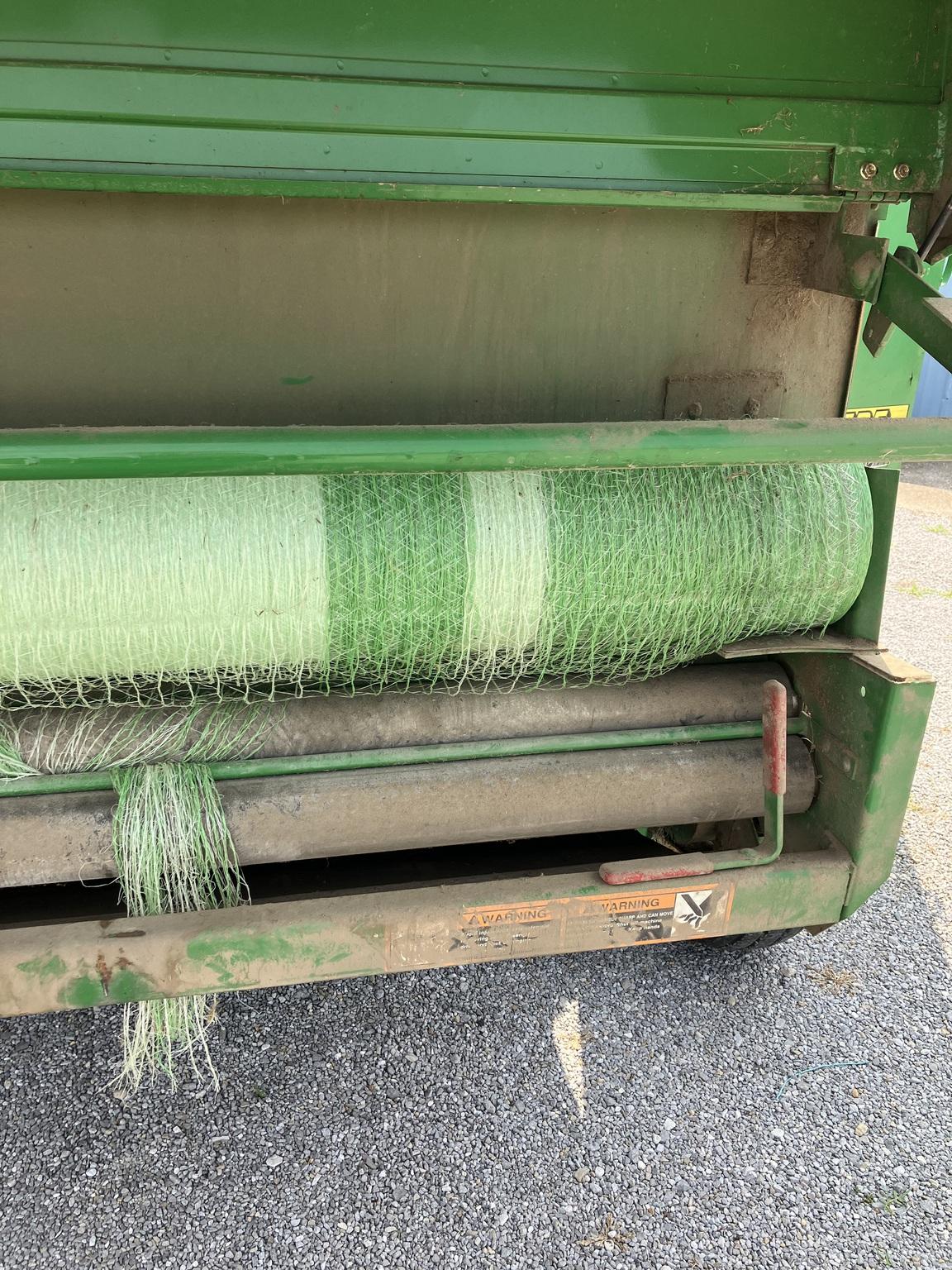 1997 John Deere 566 Image