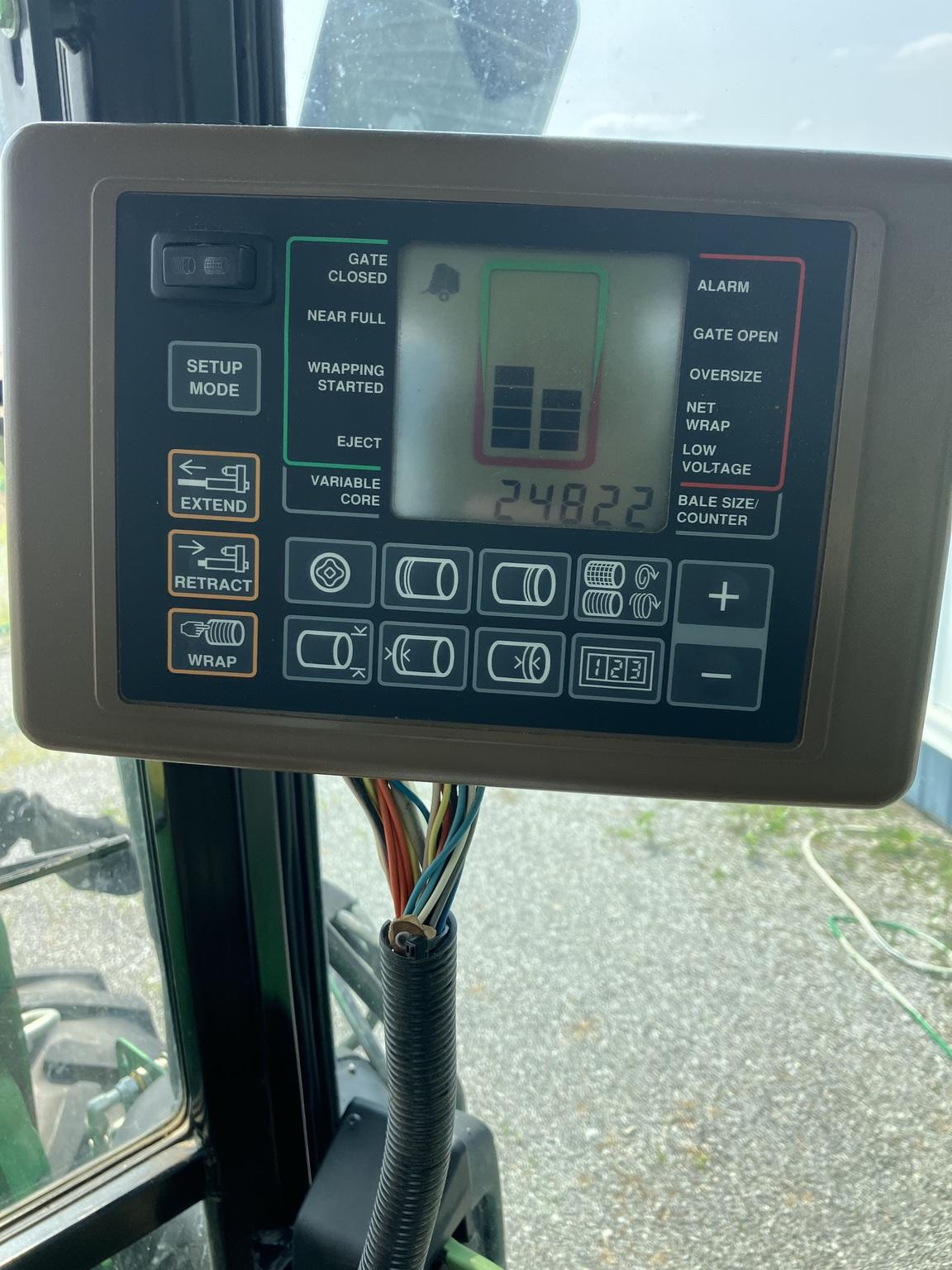 1997 John Deere 566 Image